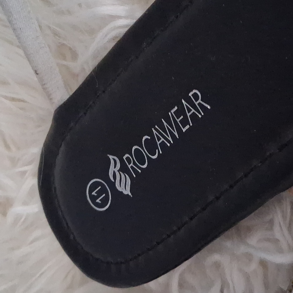 Rocawear Amazing Rhinstone Sandals - Picture 6 of 15